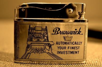 Зажигалка компании BRUNSWICK (боулинг, Канзас-Сити, США). Сделано в Японии.