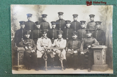 Фотография групповая, военные в форме и в фуражках. Первая мировая война 1914-1918 гг.