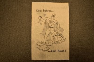 Американская листовка с изображением Гиммлера. "Три лидера ... Нет рейха"