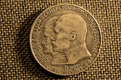 2 Марки 1904 года. Германская империя, Гессен, серебро. Династия.