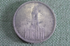 Монета 5 марок, рейхсмарок 1934 года. Кирха, Рейх. Серебро. Reichsmark, Deutsches Reich. 