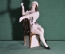 Фарфоровая статуэтка "Дама на стуле". Авторская работа Родиона Артамонова.