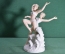 Фарфоровая статуэтка "Танцовщицы на волнах ". Мануфактура WALLENDORF. Германия. Под реставрацию.