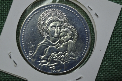 Медаль Ватикан, Мадонна с младенцем. Базилика в Падуе.