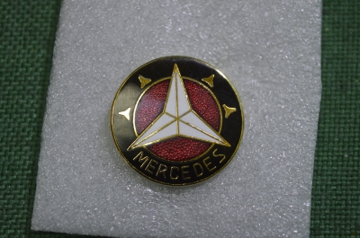 Значок знак "Мерседес - Mercedes", 1950-60-е годы, тяж. металл, горячая эмаль.