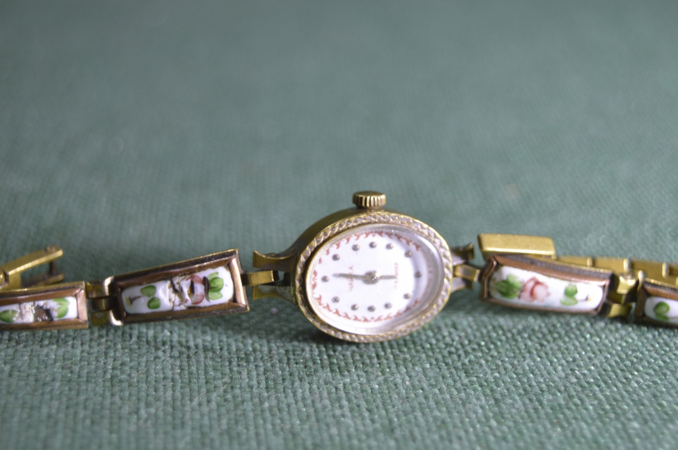 Золотые женские часы Чайка кварц 4150