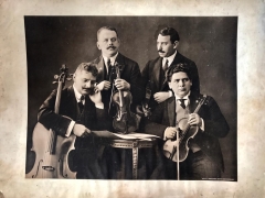 Фототипия "Музыканты". 1910-1910 годы. Wolff u. Leonhard. Berlin. Wilmersdorf. Германия.