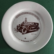 Фарфоровая декоративная тарелка "Lа reparation". Hispana Suiza 1926. Мануфактура Gien. Франция.