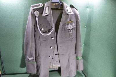 Униформа, национальная народная армия ГДР (по образцу Вермахта). Китель, брюки. Размер 48-50. 