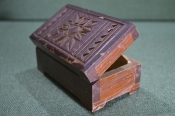 Шкатулка деревянная, резная.
