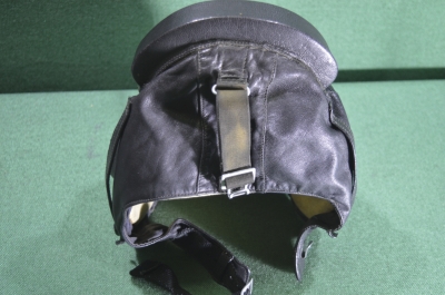 Шлем авиационный кожаный, лётный шлемофон. Авиация СССР.