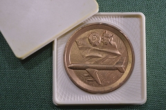 Настольная медаль "Аэрофлот, 60 лет. 1923 - 1983". В коробке. СССР.