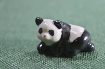 Фигурка, миниатюрная статуэтка "Панда". Фарфор.