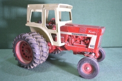 Трактор Turbo International 1466 farmall, большая коллекционная модель. Металл. 