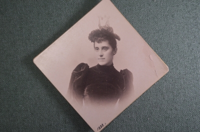 Старинное фото ромб "Девушка в шляпке", 1892 год. Царская Россия.