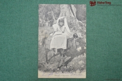 Колониальная открытка фотография. Женщина на ослике. Северная Африка. "Mauresque et Bourriquot"