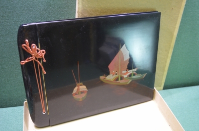 Альбом для фотографий, 18 листов. Лаковый корпус, папье-маше, рисунок. В коробке. Рыбаки, Вьетнам.