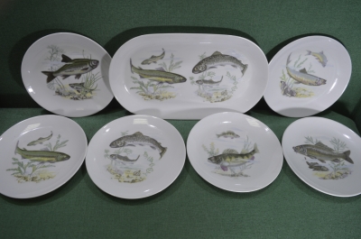 Набор столовый "Рыбы, рыбалка". Блюдо и 6 тарелок. Сервиз рыбака. Кахла, ГДР.