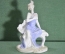 Статуэтка, фигурка фарфоровая "Девушка на кресле, с цветком у груди". Фарфор, Азия.