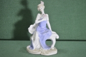 Статуэтка, фигурка фарфоровая 