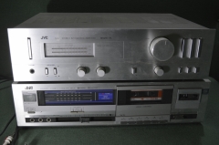 Усилитель JVC A-X1, кассетная дека JVC KD-D20. Стерео. Сделано в Японии.