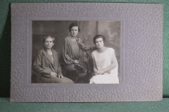 Старинная фотография "Три женщины". 