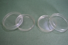 Емкости стеклянные для реактивов, биологических образцов (2 штуки).