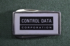 Бейджик, зажим "Control Data Cortoration". Перочинный ножик, пилка для ногтей.