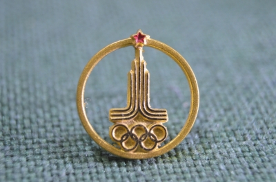Знак значок "Олимпиада 1980 Москва Bertoni Milano". Производство Италия. #3