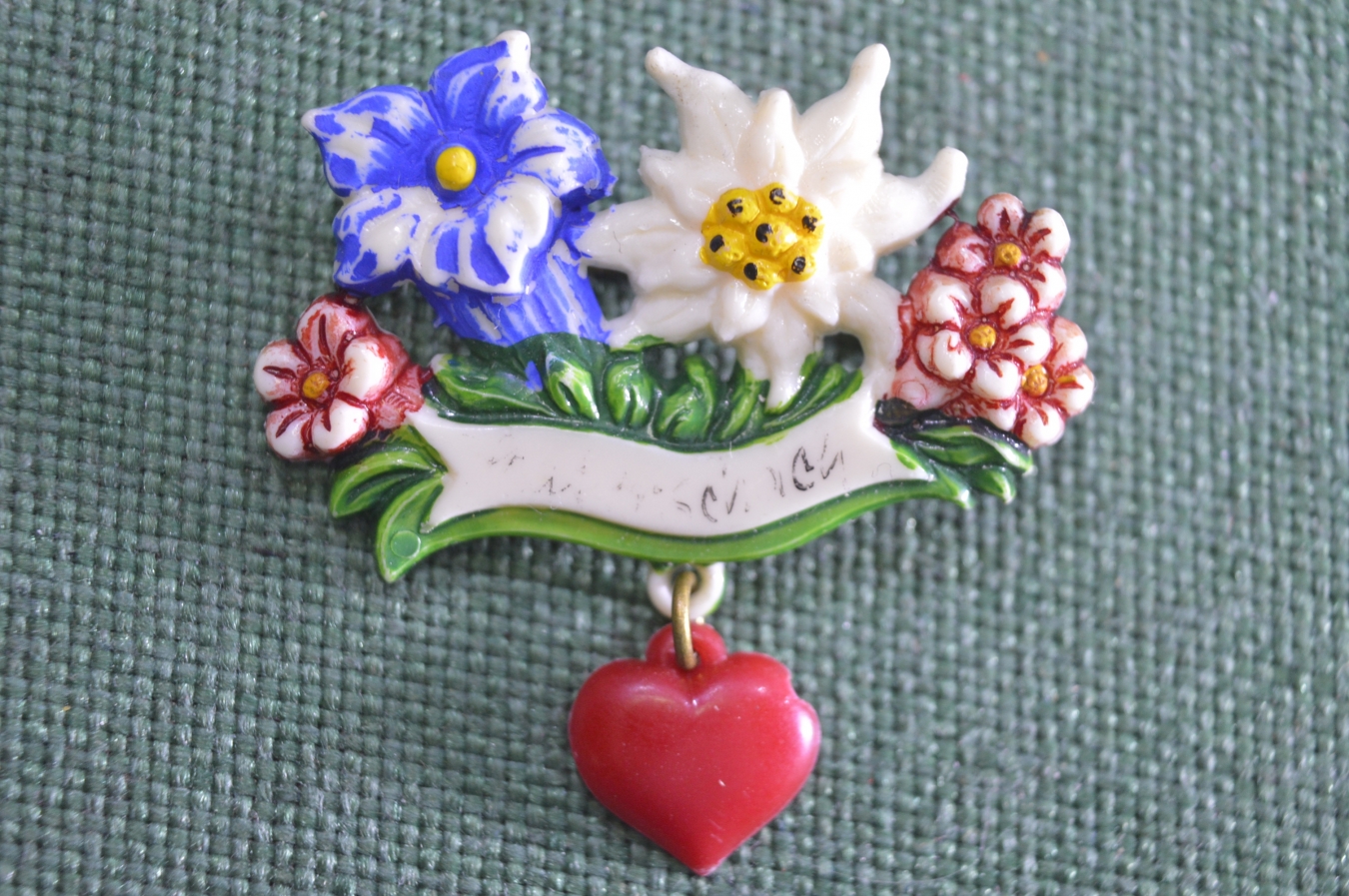 Купить Знак значок оберег "Эдельвейс. Сердце. Горные егеря". Туризм ...