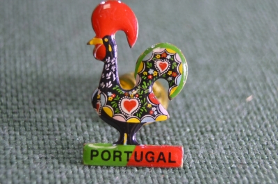 Знак, значок "Петух, Португалия". Смола, тяжелый металл, цанга.