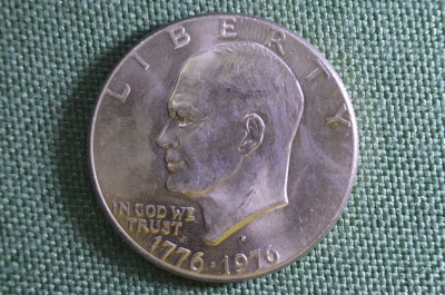 Монета Лунный доллар, США, 1976 год. D - Денвер. Колокол свободы, Луна. Pluribus unum, dollar USA