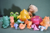 Игрушки советские, пластик. Кучей. Чебурашка, Незнайка лягушка дракон бегемот коровка и другие. #G5