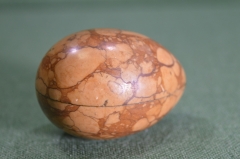 Яйцо пасхальное каменное. Бежево-коричневое. Природный камень.