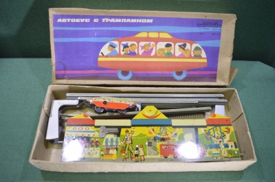 Игрушка жестяная "Автобус с трамплином". Машинка. В коробке. Жесть. СССР. #U