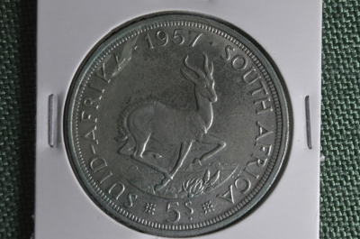 Монета 5 шиллингов 1957 года. Серебро. Антилопа. Южная Африка. aUNC.
