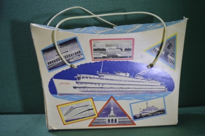 Коробка для подарков и сувениров "Речфлот. Лучший отдых на воде". Корабль. СССР. 1950е. #U