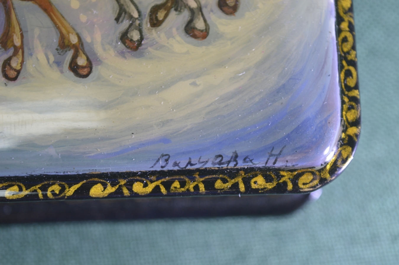 Купить Шкатулка лаковая, расписная "Зимняя тройка, в деревне". Мстера ...