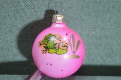 Елочная игрушка, украшение новогоднее "Шар розовый с лягушонком". 5,7 см. 