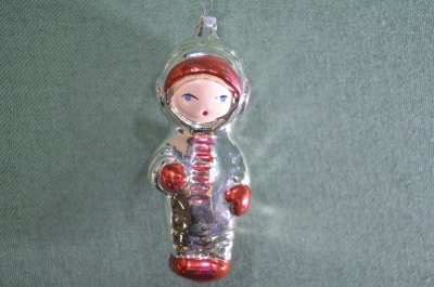 Игрушка елочная стеклянная "Мальчик космонавт". Стекло, подвесная. #9