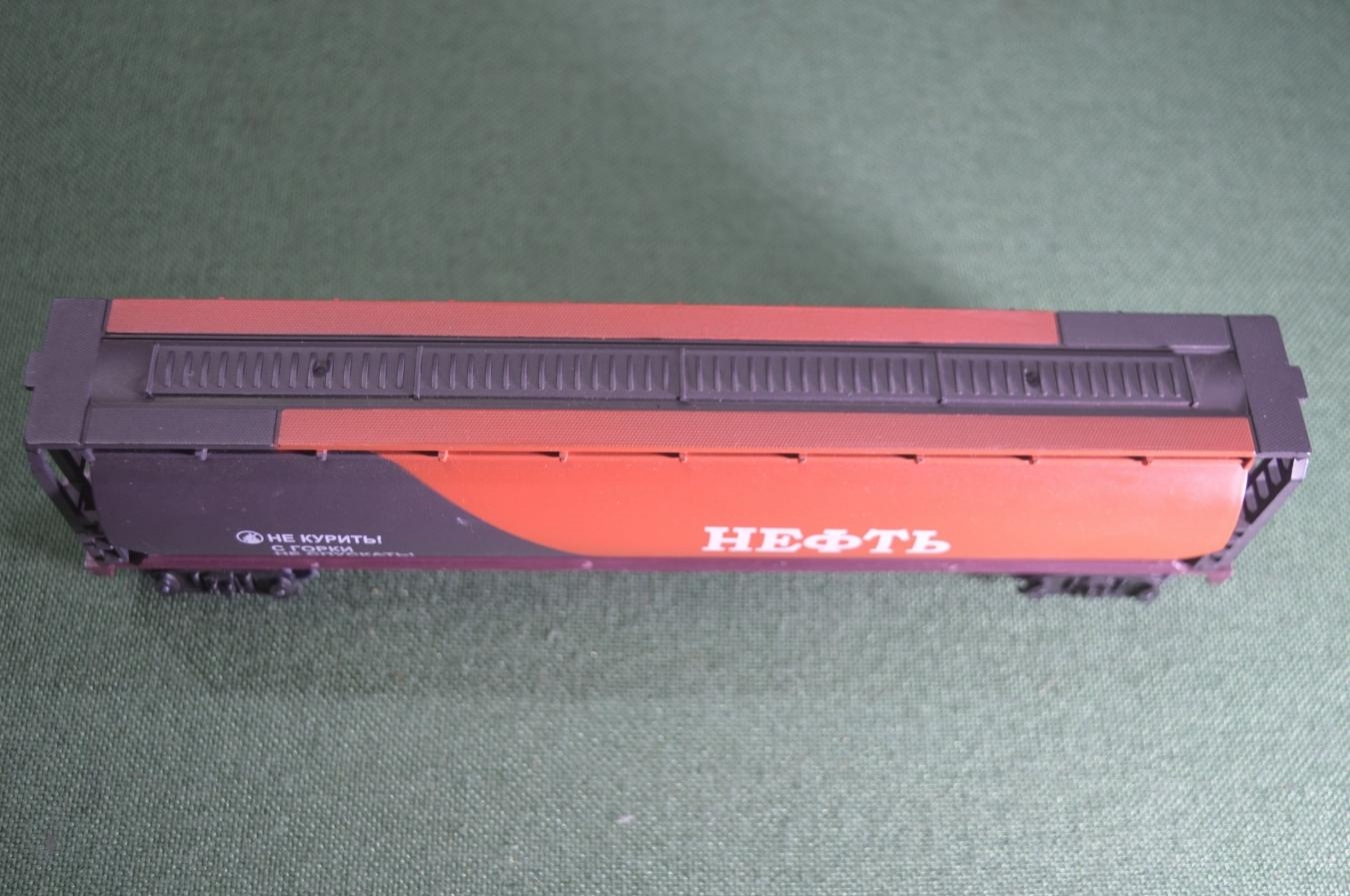 Купить Игрушка габаритная "Вагон - цистерна Нефть". Железная дорога ...