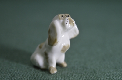 Статуэтка, фигурка фарфоровая "Собака, пекинес". Фарфор, миниатюра. ЛФЗ. #1