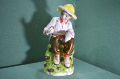 Статуэтка фарфоровая "Юный геолог". Редкая роспись. Фарфор. Полонне. Полонский завод. СССР. #U