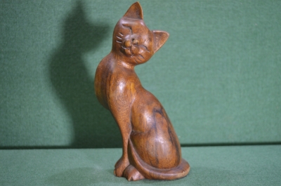 Статуэтка, фигурка деревянная "Кошка, кошечка". Ручная работа. Дерево.