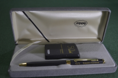 Набор зажигалка и ручка "Zippo Зиппо". Елецкое отд. ЮВЖД. Железная дорога. Коробка. США. 1996 год.