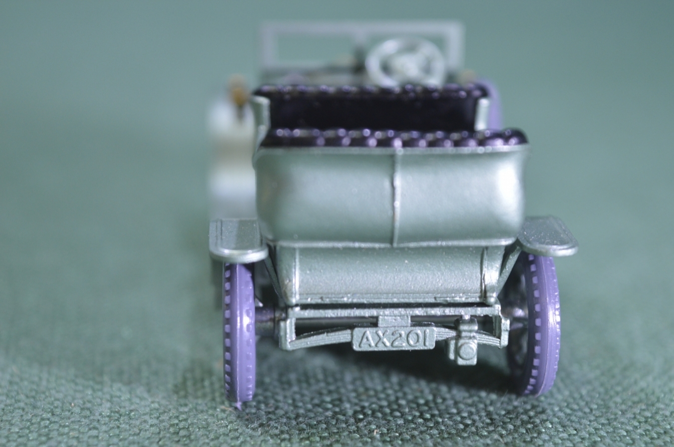 Miniature Matchbox Models Of Yesterday – Rolls Royce Silver Ghost 1907 (bus)