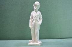 Статуэтка, фигурка гипсовая "Чарли Чаплин, великий комик". Гипс. Происхождение неизвестно.