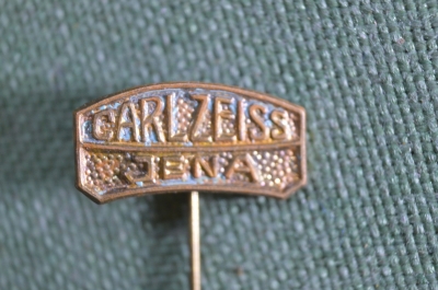 Знак, значок, фрачник "Карл Цейс, Karl Zeiss Jena". Оптика, Германия. #1