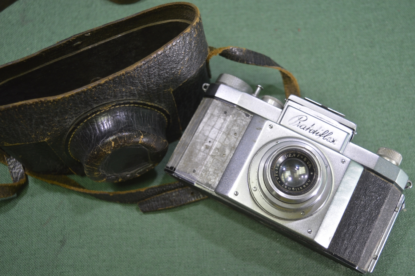 Купить Фотоаппарат, фотокамера \"PRAKTIFLEX\". Объектив Anastigmat Victar ...