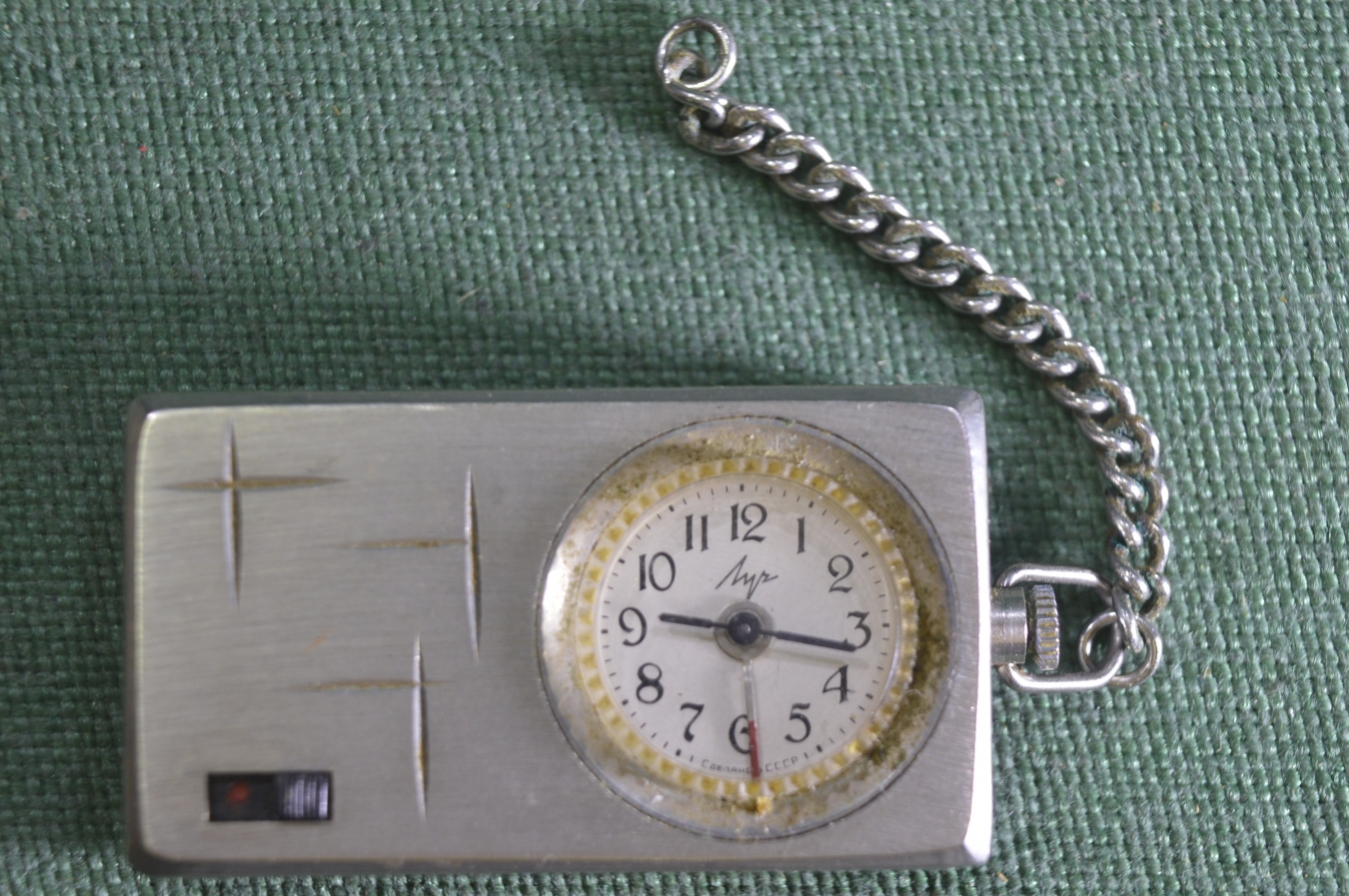 Купить Часы дорожные, брелок "Луч". Будильник. На ходу. в интернет ...